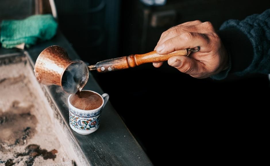 Lo que debe saber sobre la cultura de las bebidas en Turquía